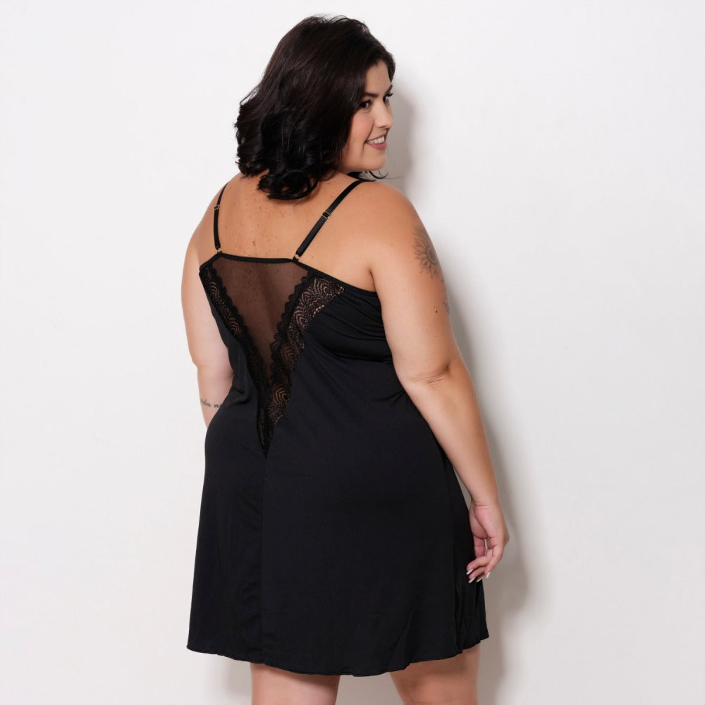 Camisola Plus Size Detalhe em Renda